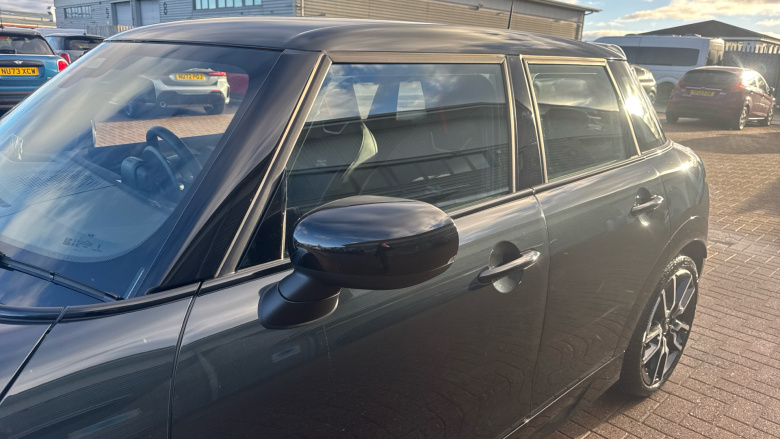 MINI Cooper 2.0 S Sport 5dr Auto Petrol Hatchback